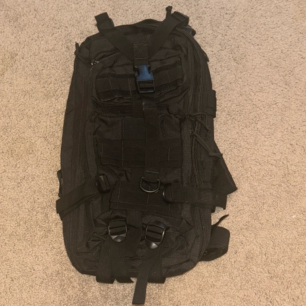 Utility Backpack – Multiple Pockets, Black Tactical Style
